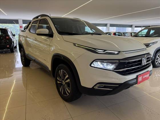 FIAT TORO 1.3 TURBO 270 FLEX FREEDOM AT6 FIAT TORO 1.3 TURBO 270 FLEX FREEDOM AT6